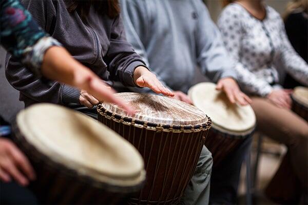 Bulatan Drum | Sekolah Muzik, TarianBulatan Drum | Sekolah Muzik, Tarian  